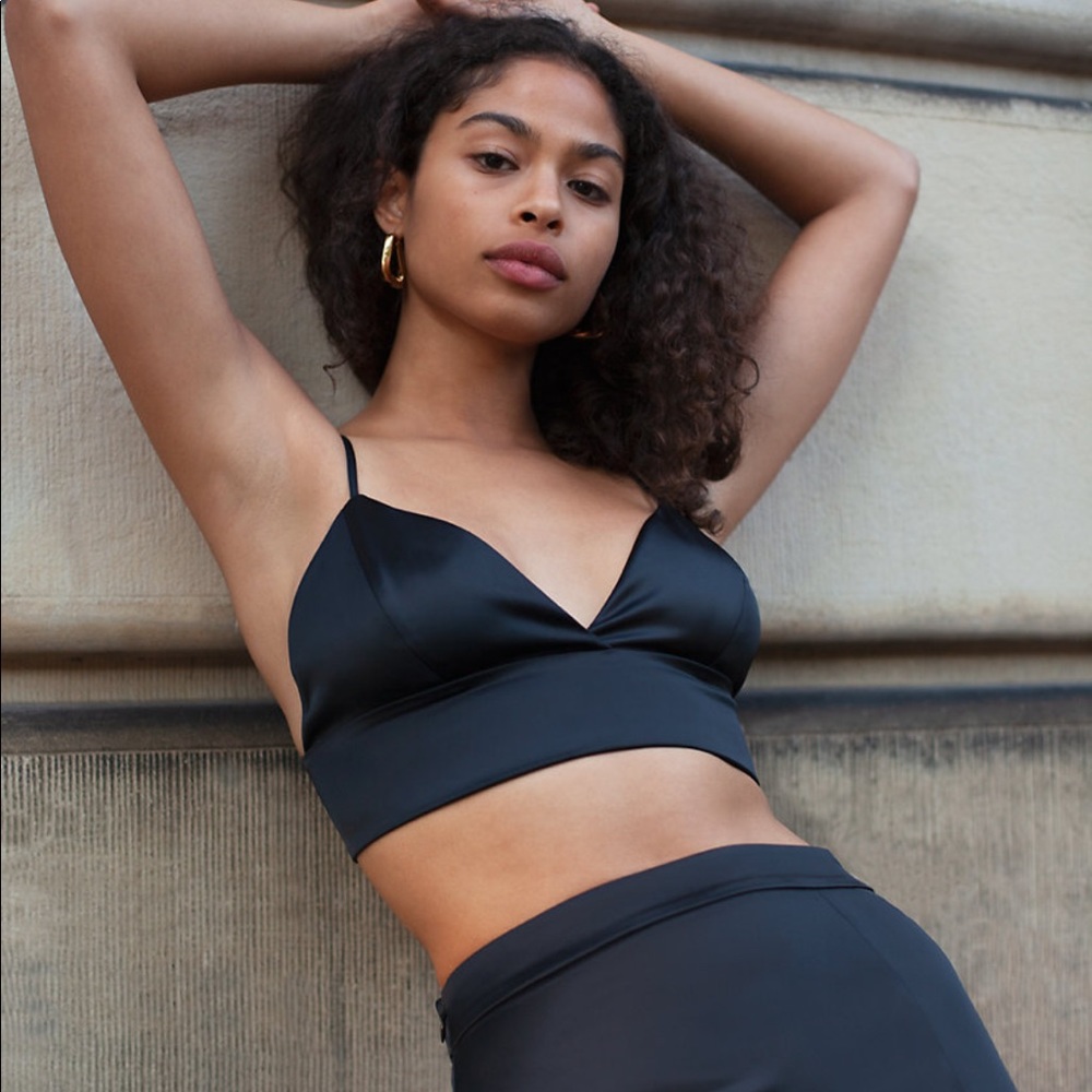 Aritzia Ten by Babaton Aria Top